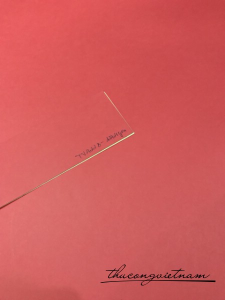 TV422B_124,4gsm Đỏ tươi