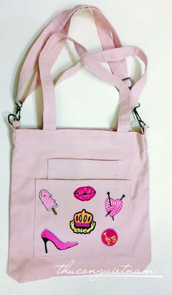 Túi tote đeo chéo bố màu hồng 33x33cm 