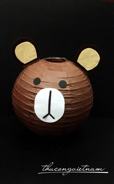 Lồng đèn giấy tròn gấu Brown